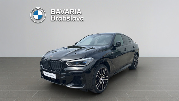 BMW X6 M50i