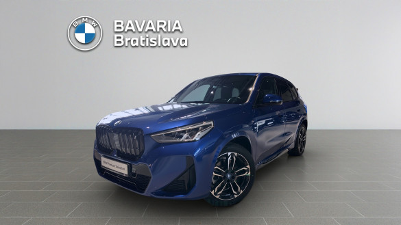 BMW iX1 xDrive30