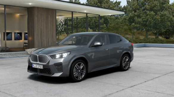 BMW iX2 xDrive30