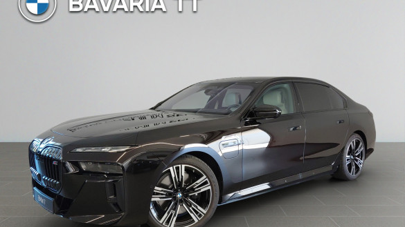 M760e xDrive Sedan